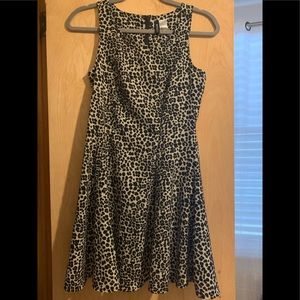 Dress color-cheetah print, with back zipper - H&M